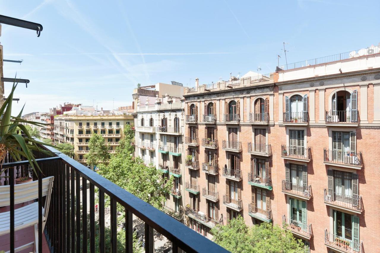 Suites4Days Gaudi Eixample Barcelona Exterior foto